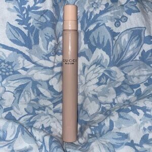 GUCCI BLOOOM EAU DU PARFUM TRAVEL SPRAY SIZE NEW NO BOX